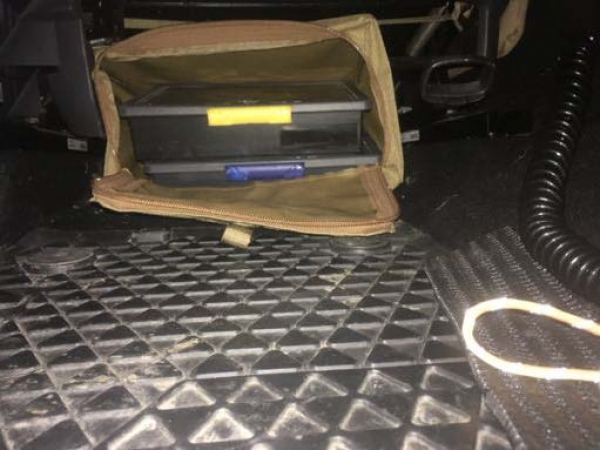 Tasche unter Fahrer/Beifahrersitz VW Amarok